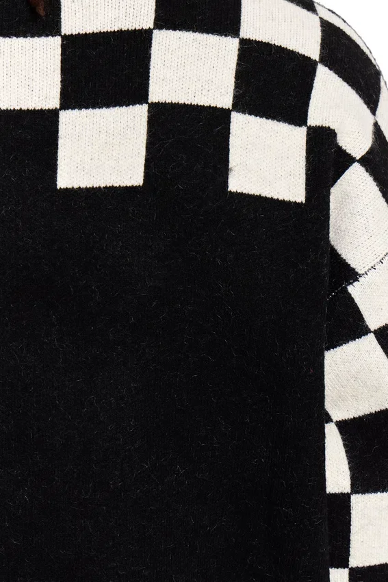 Chequered Sleeve Knit